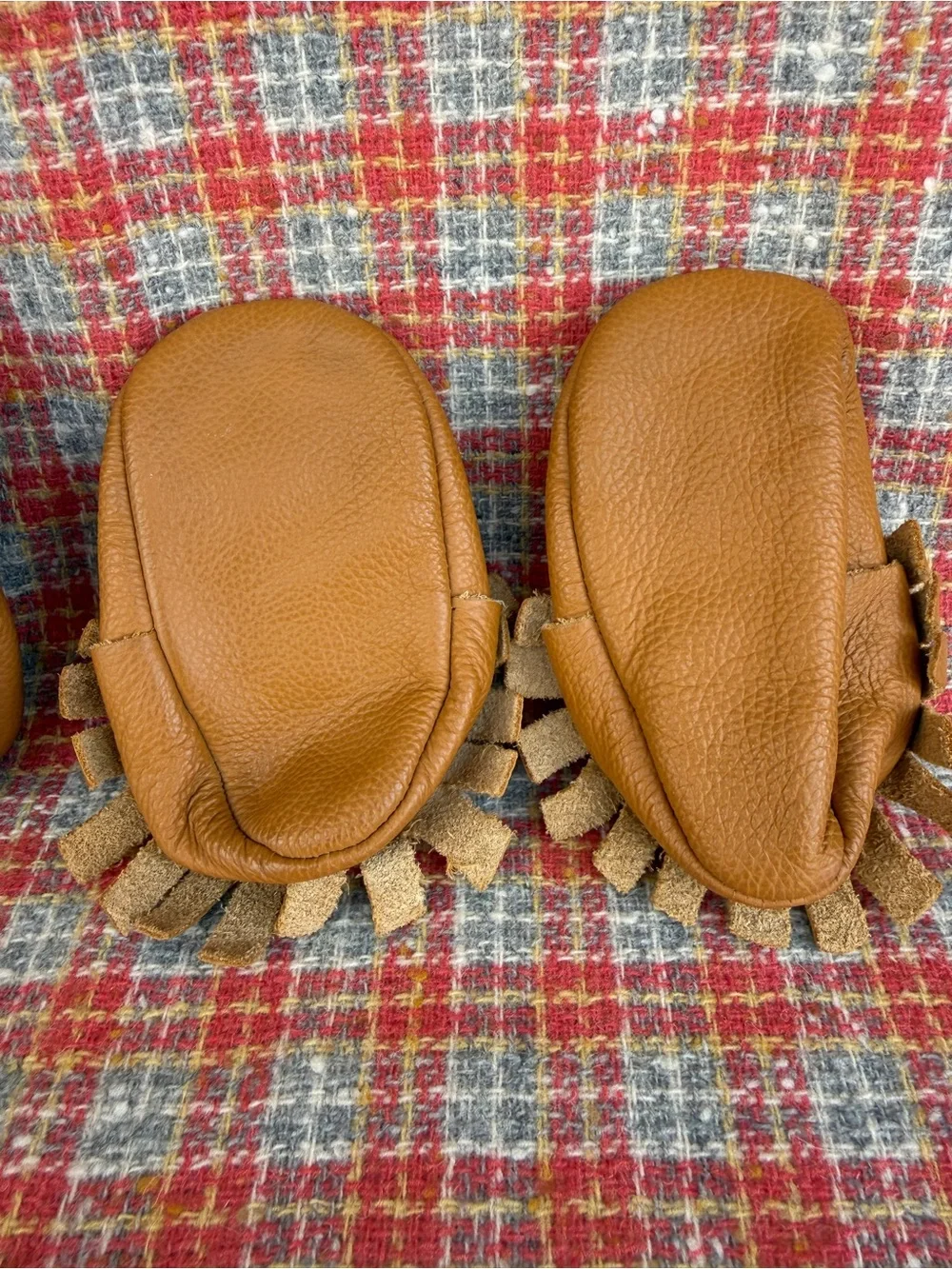 BIRDROCK boho baby Leather Fringe Moccasins - tan Brown size 6,5 NWOT